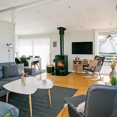 Semesterbostad Secluded Retreat By Water - By Traum *