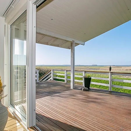 Semesterbostad Secluded Retreat By Water - By Traum Bøjden