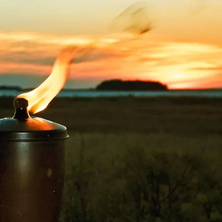 Semesterbostad Secluded Retreat By Water - By Traum Bøjden